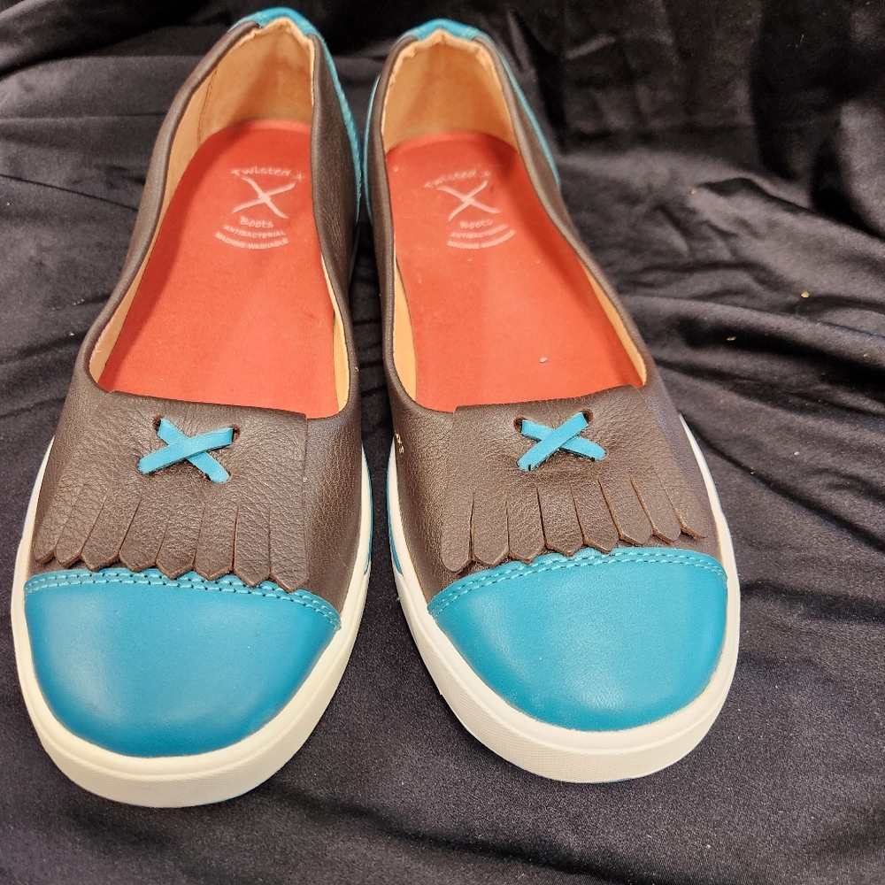 NEW Twisted X Size 9 leather loafers.  Brand new!